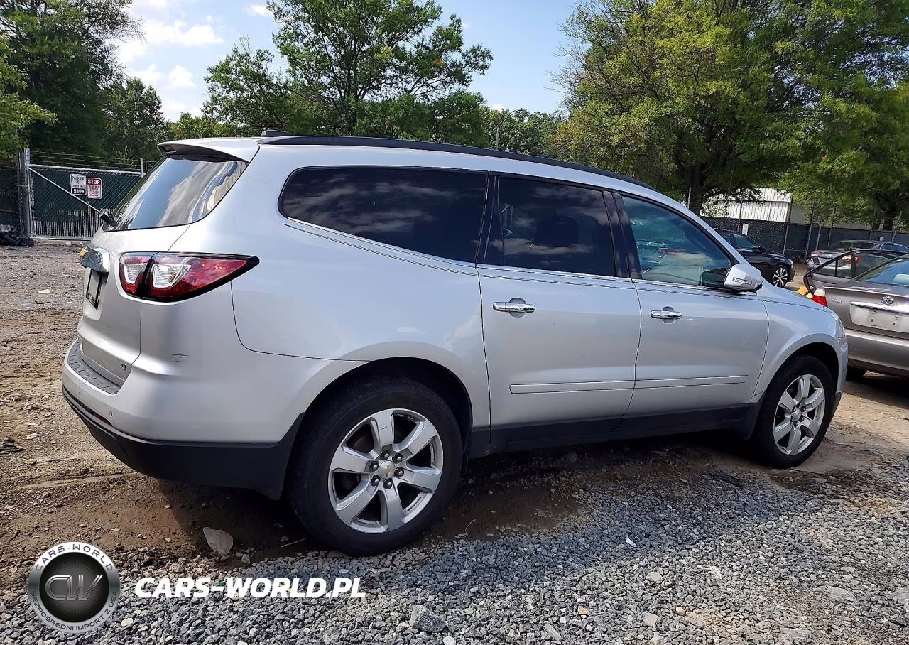 2017 Chevrolet Traverse Lt VIN:1GNKRGKD2HJ105725 - 3