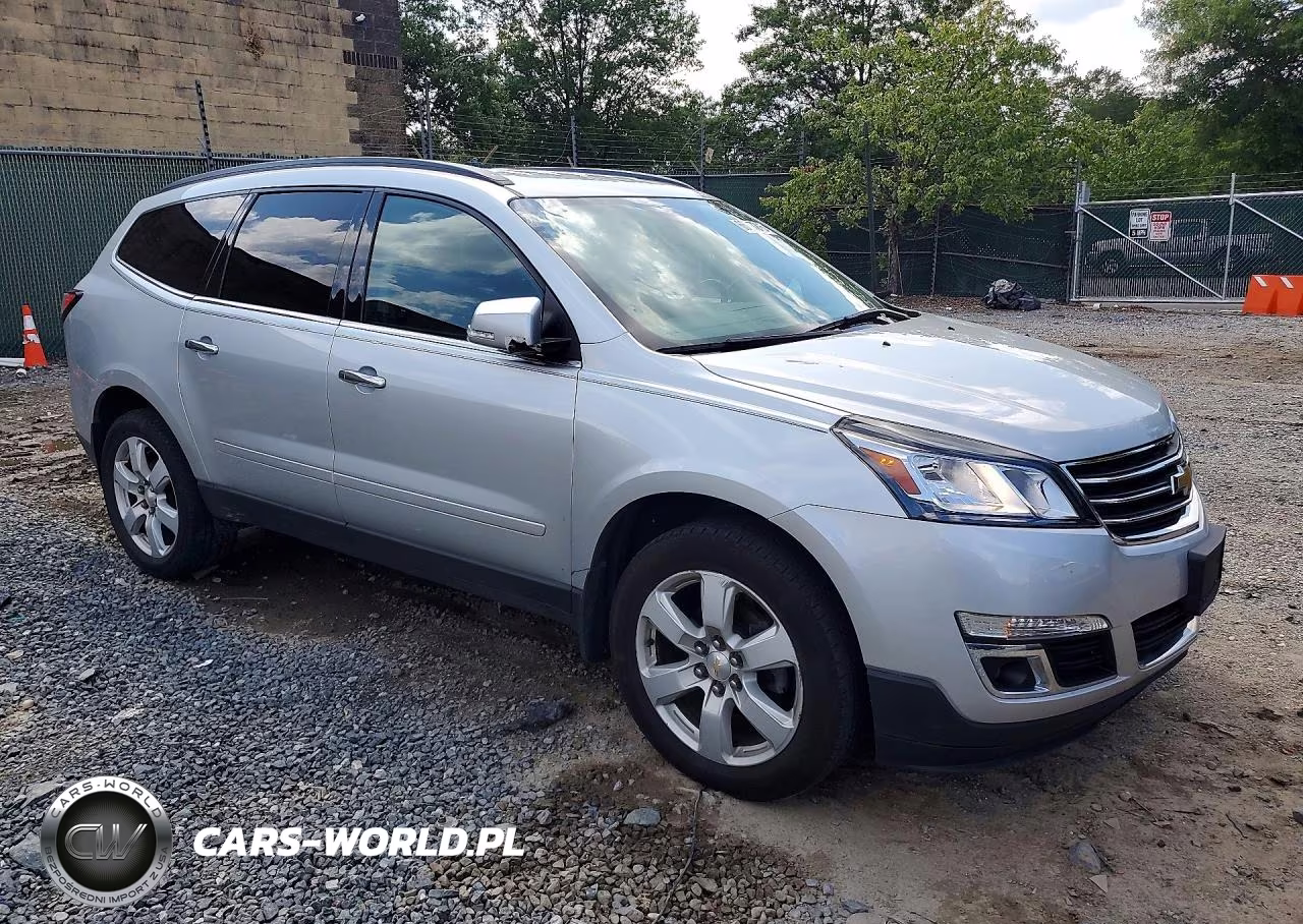 2017 Chevrolet Traverse Lt VIN:1GNKRGKD2HJ105725 - 4