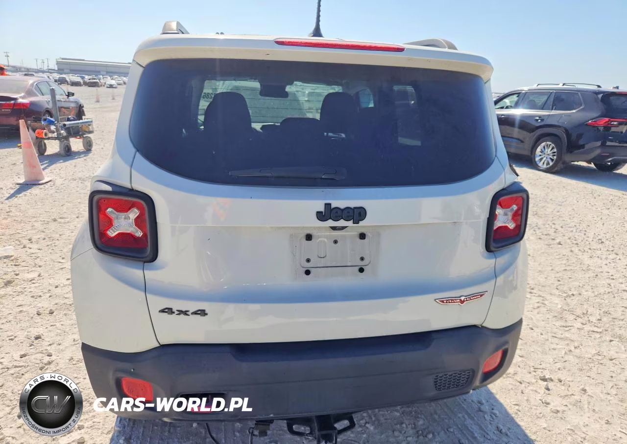 2017 Jeep Renegade Trailhawk VIN:ZACCJBCB7HPF14422 - 6