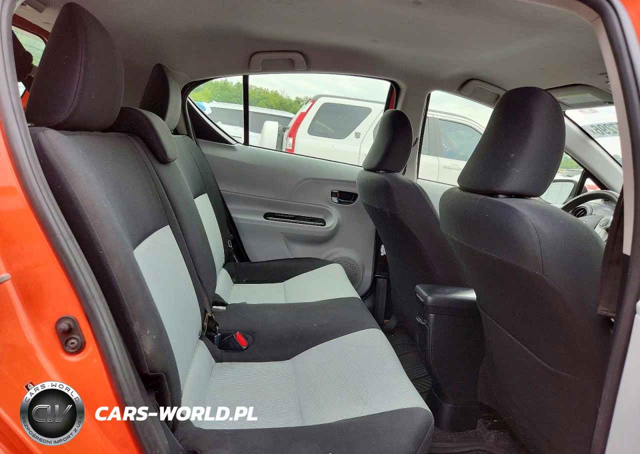 2012 Toyota Prius C Two VIN:JTDKDTB3XC1030448 - 10