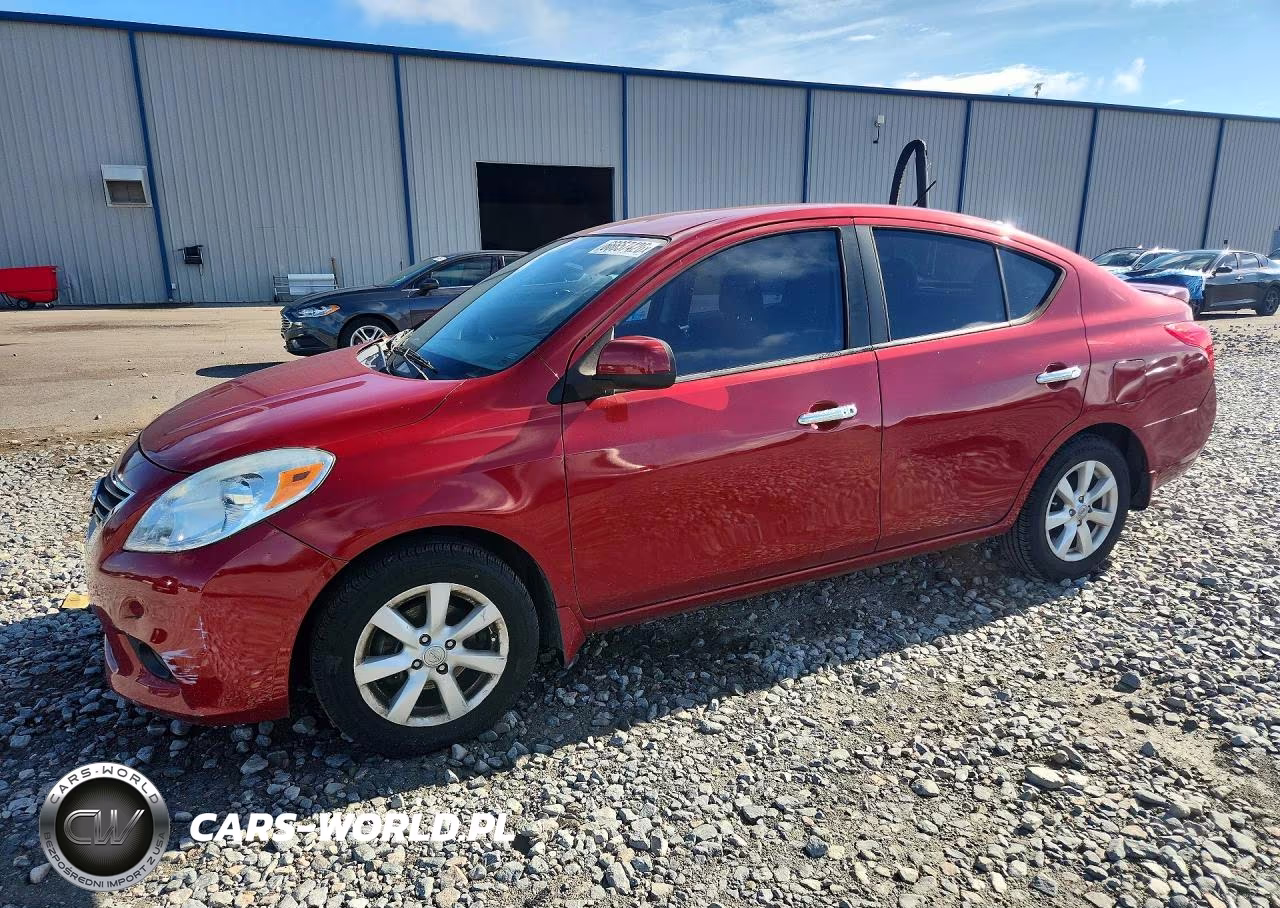 2013 Nissan Versa 1.6 S