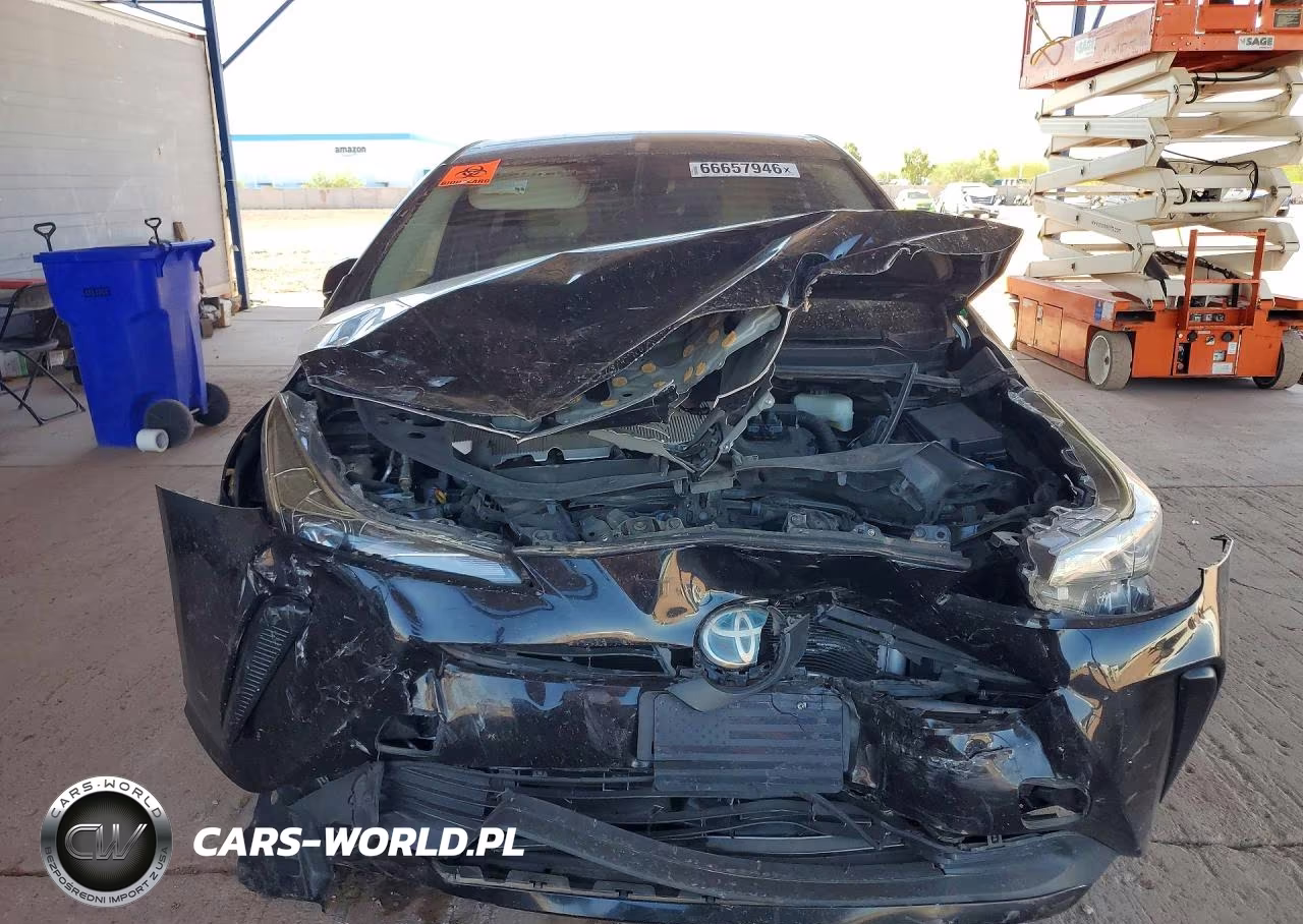 2020 Toyota Prius Xle VIN:JTDKARFU0L3113602 - 5