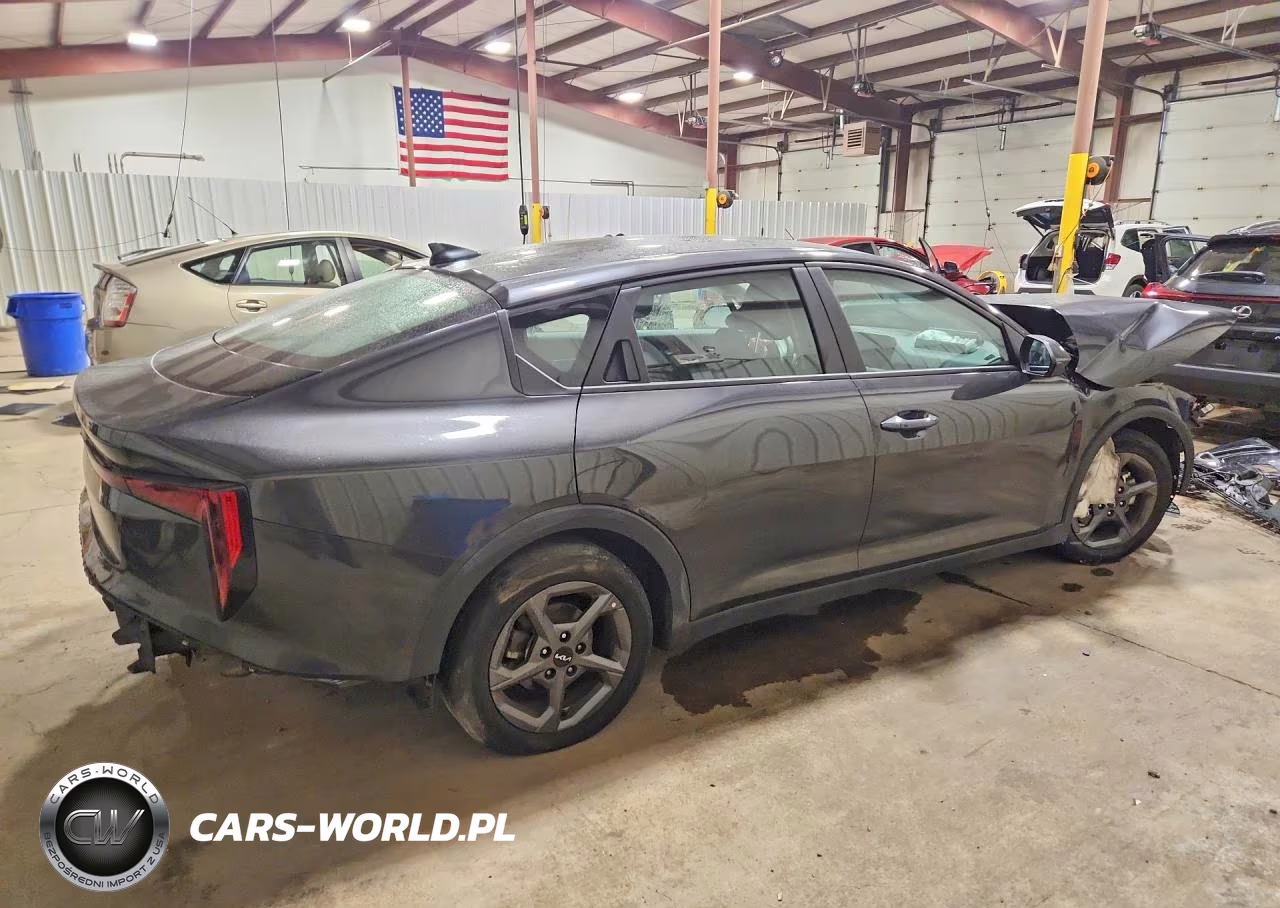 2025 Kia K4 Lxs VIN:3KPFT4DE3SE060072 - 3