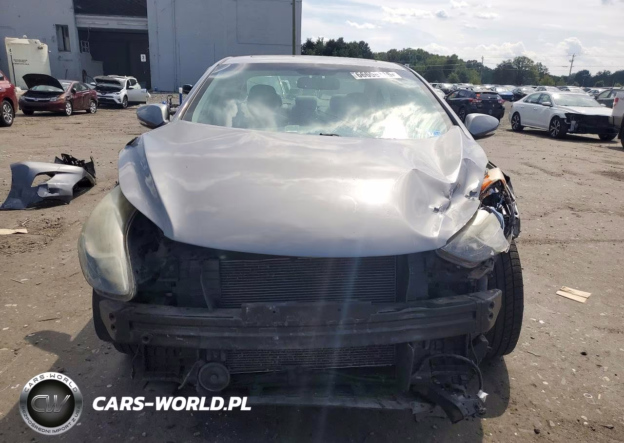 2011 Hyundai Elantra Limited VIN:KMHDH4AEXBU116454 - 5