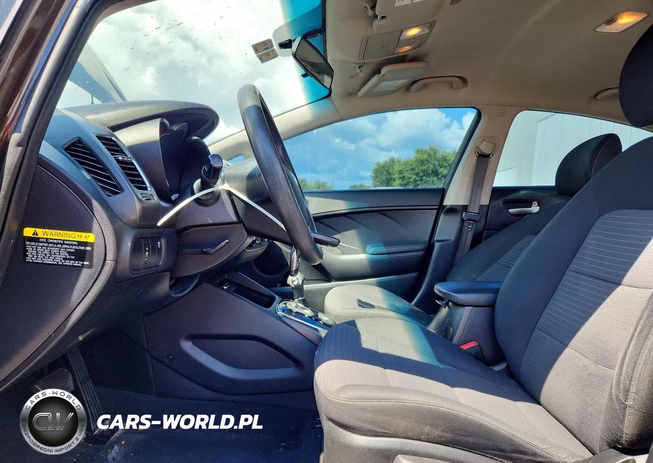 2018 Kia Forte Lx VIN:3KPFL4A7XJE194422 - 7
