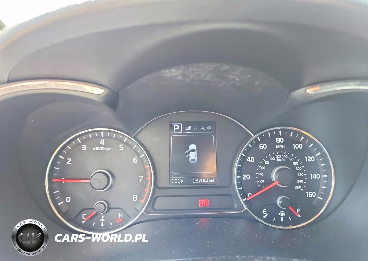 2018 Kia Forte Lx VIN:3KPFL4A7XJE194422 - 9