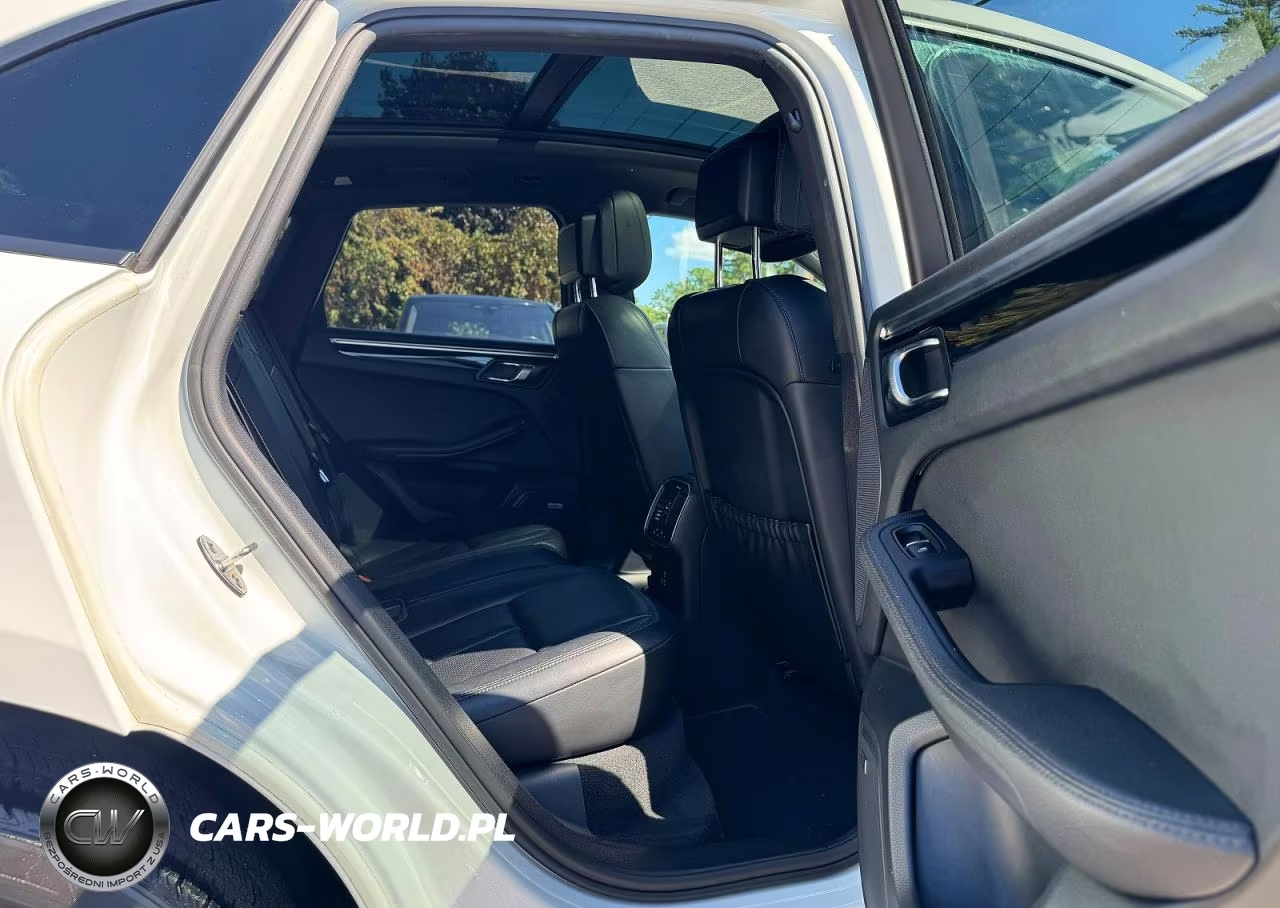 2020 Porsche Macan VIN:WP1AA2A58LLB08410 - 6
