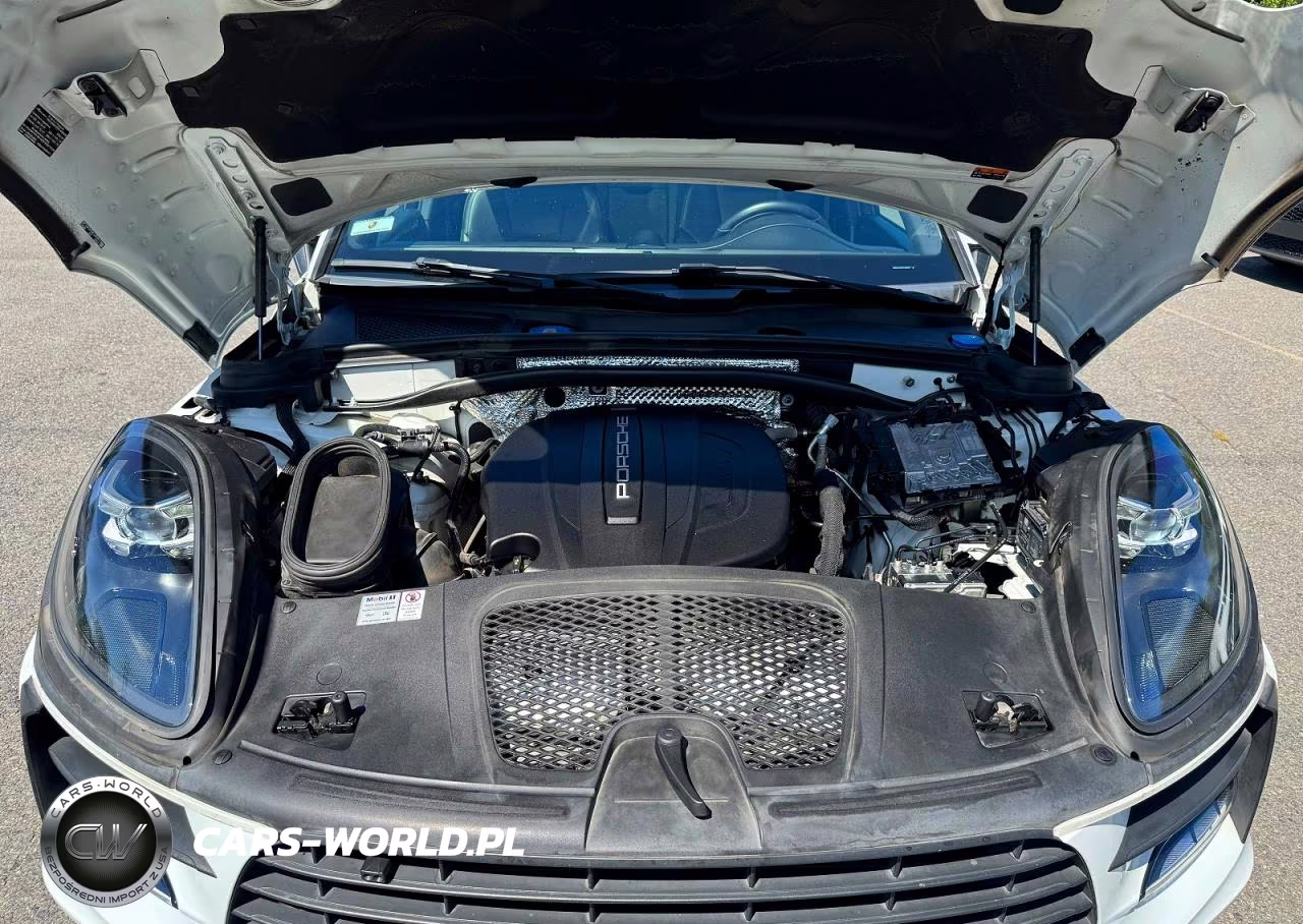 2020 Porsche Macan VIN:WP1AA2A58LLB08410 - 8