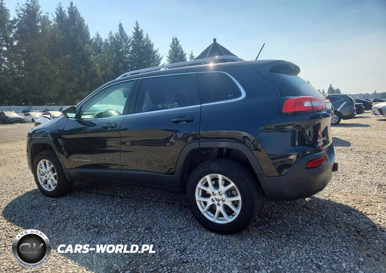 2015 Jeep Cherokee Latitude VIN:1C4PJMCS6FW582787 - 2