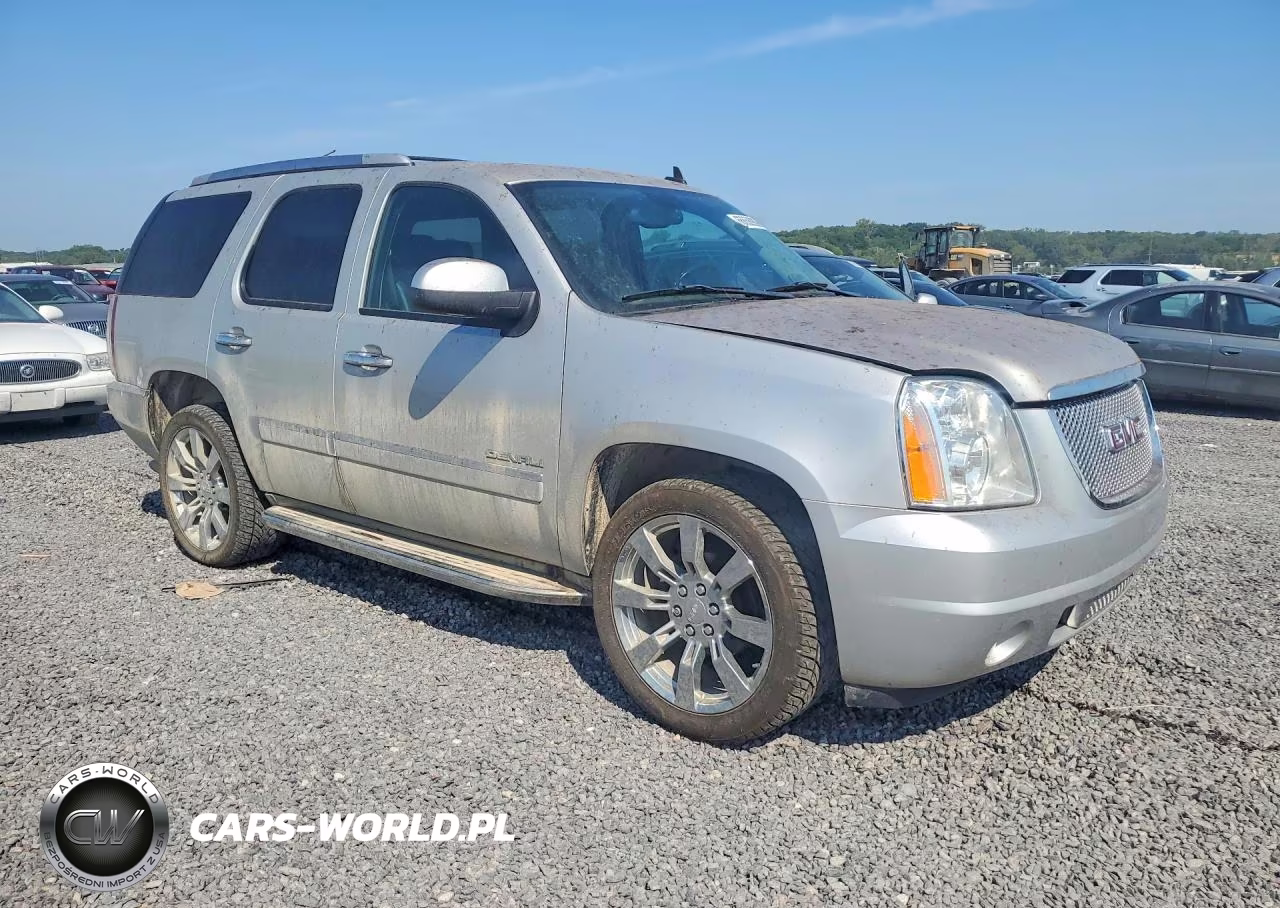 2010 GMC Yukon Denali VIN:1GKUKEEF1AR288232 - 4