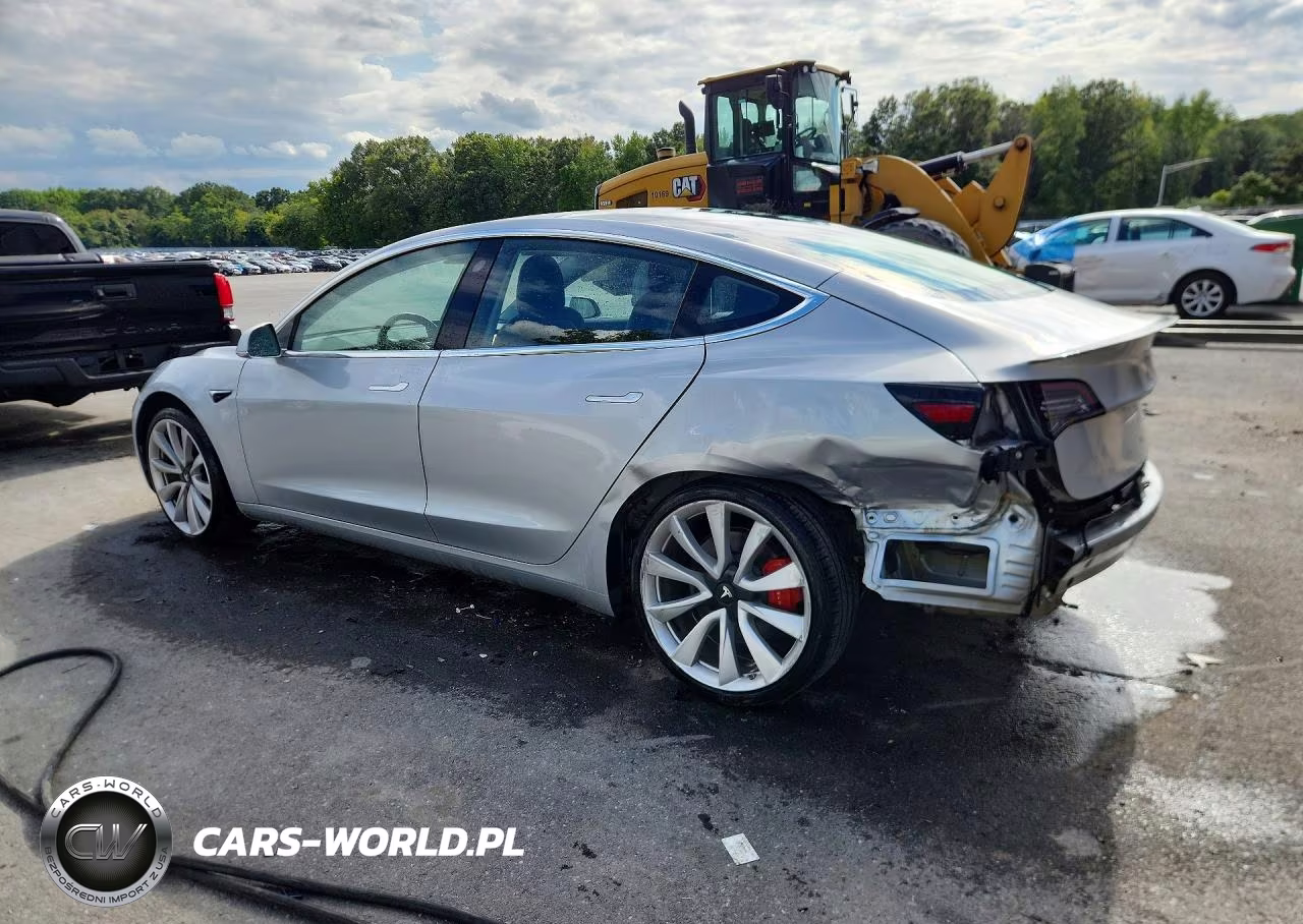 2018 Tesla Model 3 VIN:5YJ3E1EB5JF083393 - 2