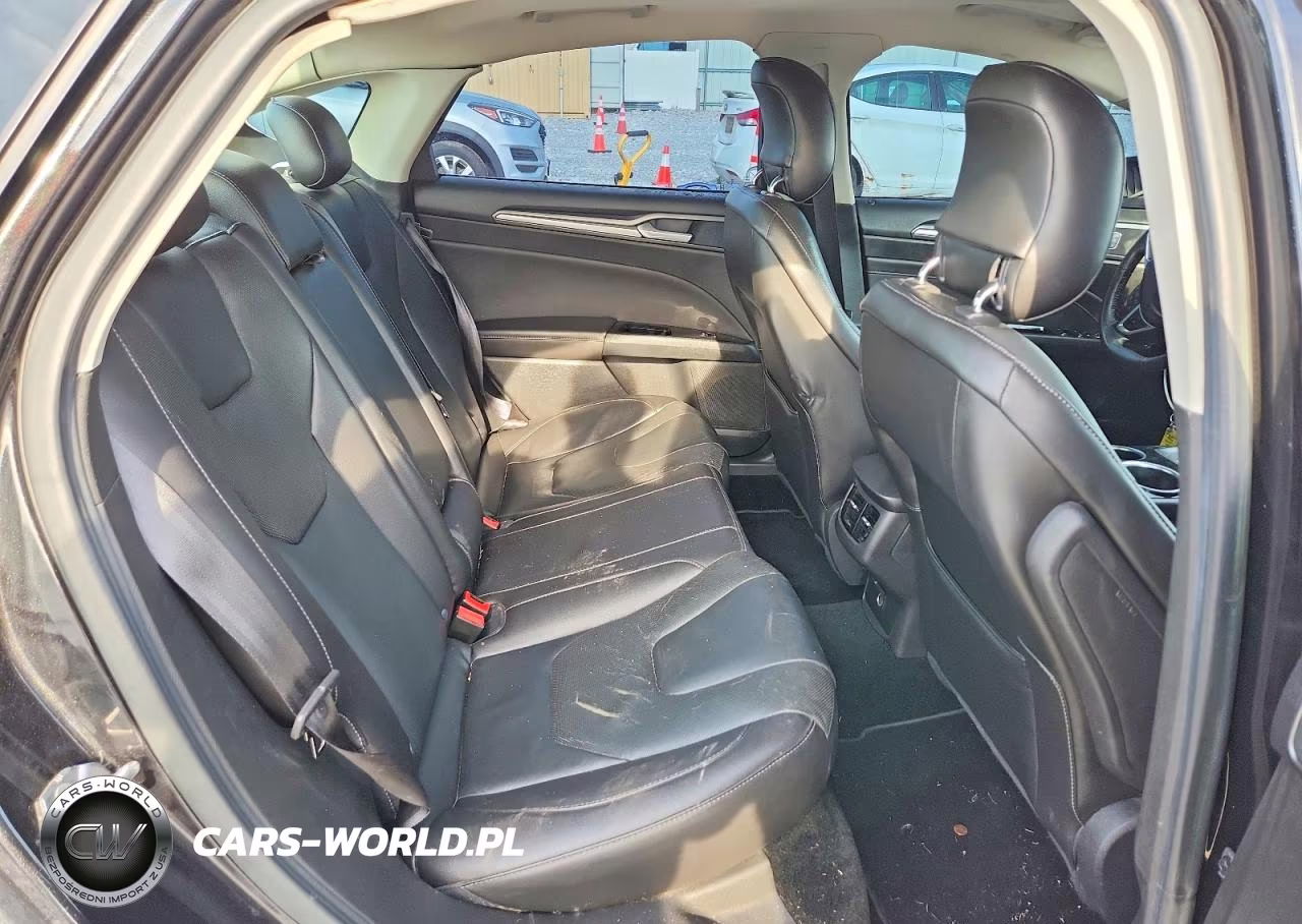 2013 Ford Fusion Titanium VIN:3FA6P0K92DR117589 - 10