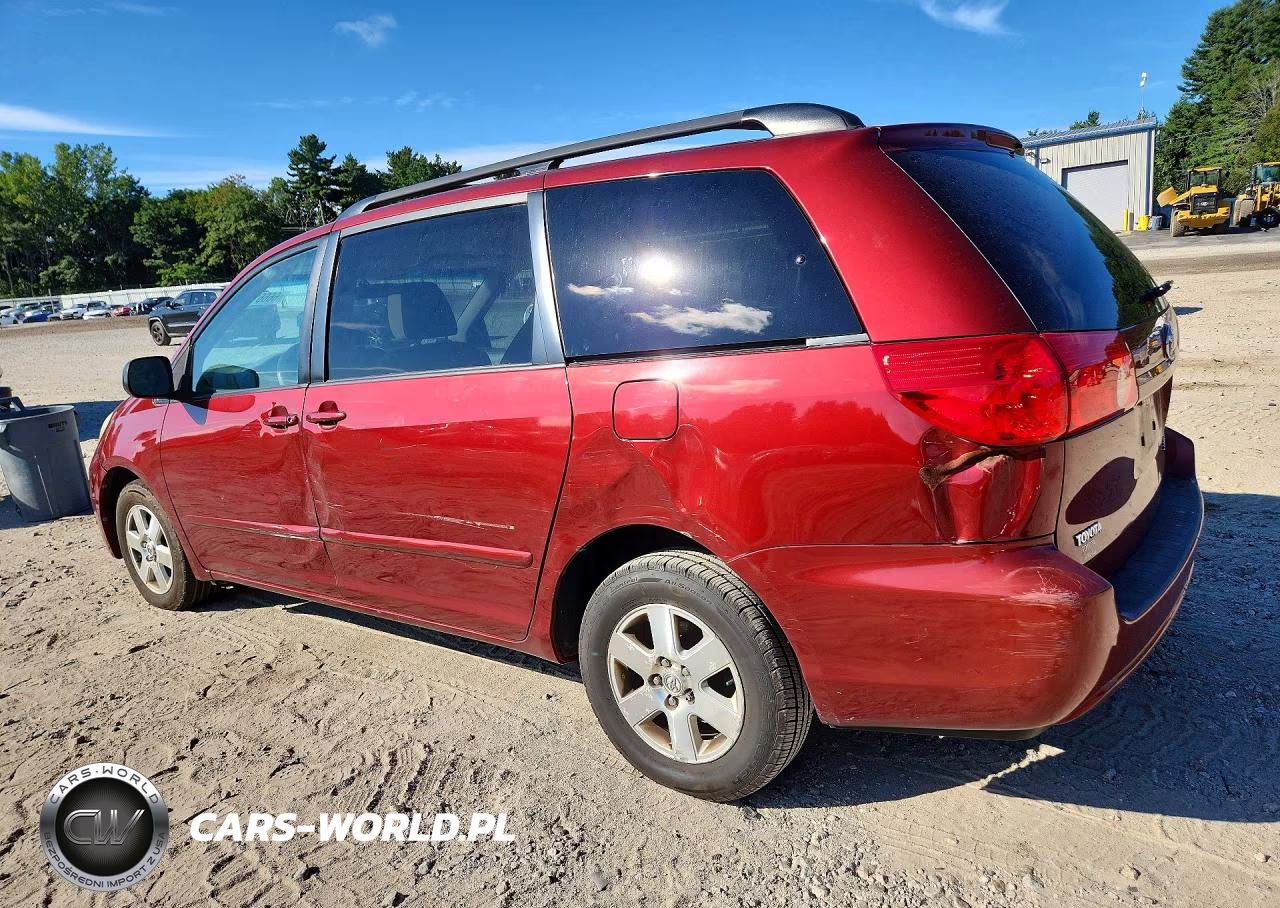 2010 Toyota Sienna Le 7-Passenger VIN:5TDKK4CC8AS328507 - 2