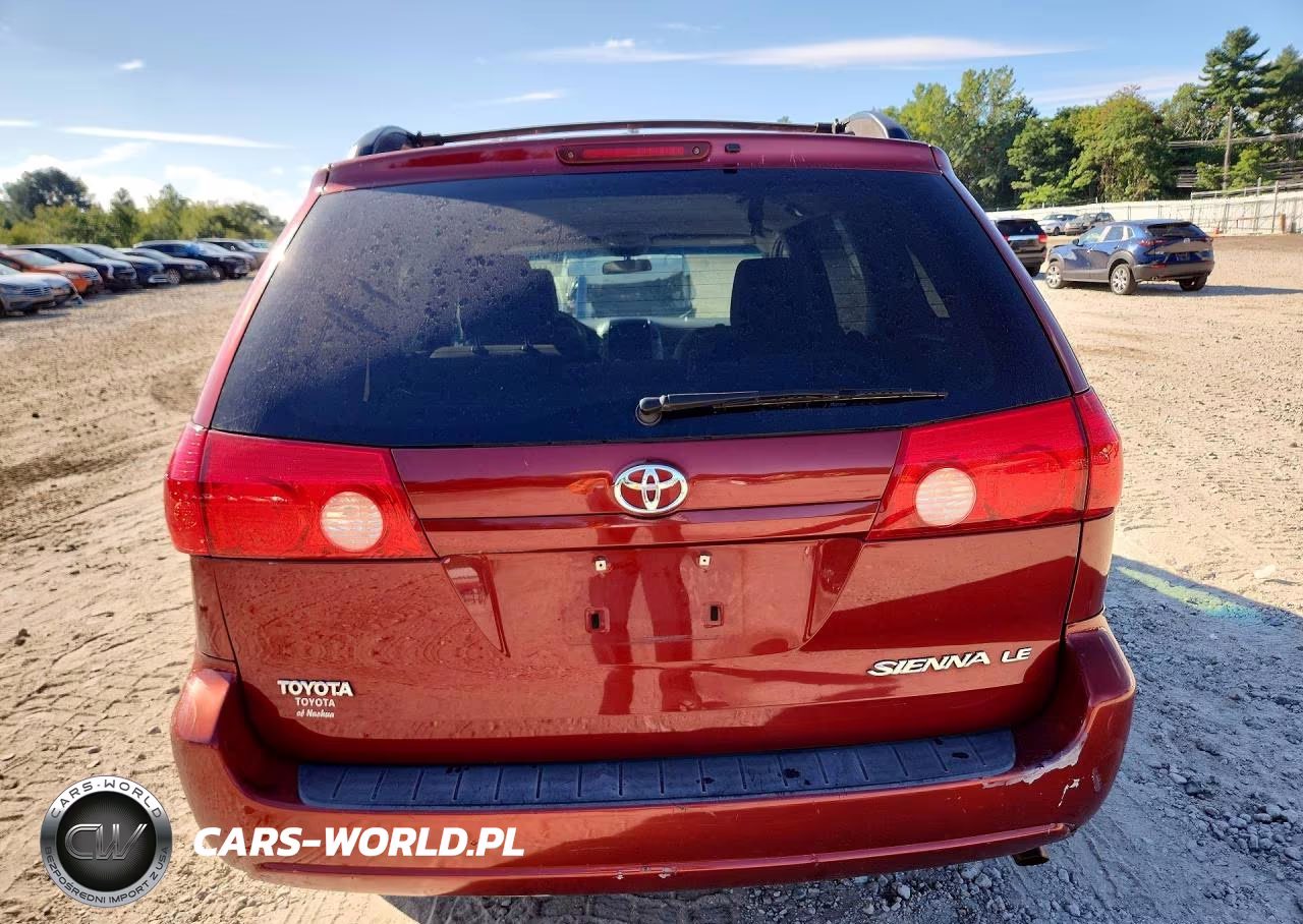2010 Toyota Sienna Le 7-Passenger VIN:5TDKK4CC8AS328507 - 6