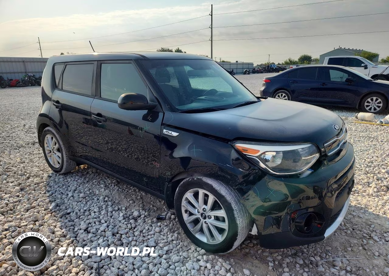 2017 Kia Soul + VIN:KNDJP3A56H7463873 - 4