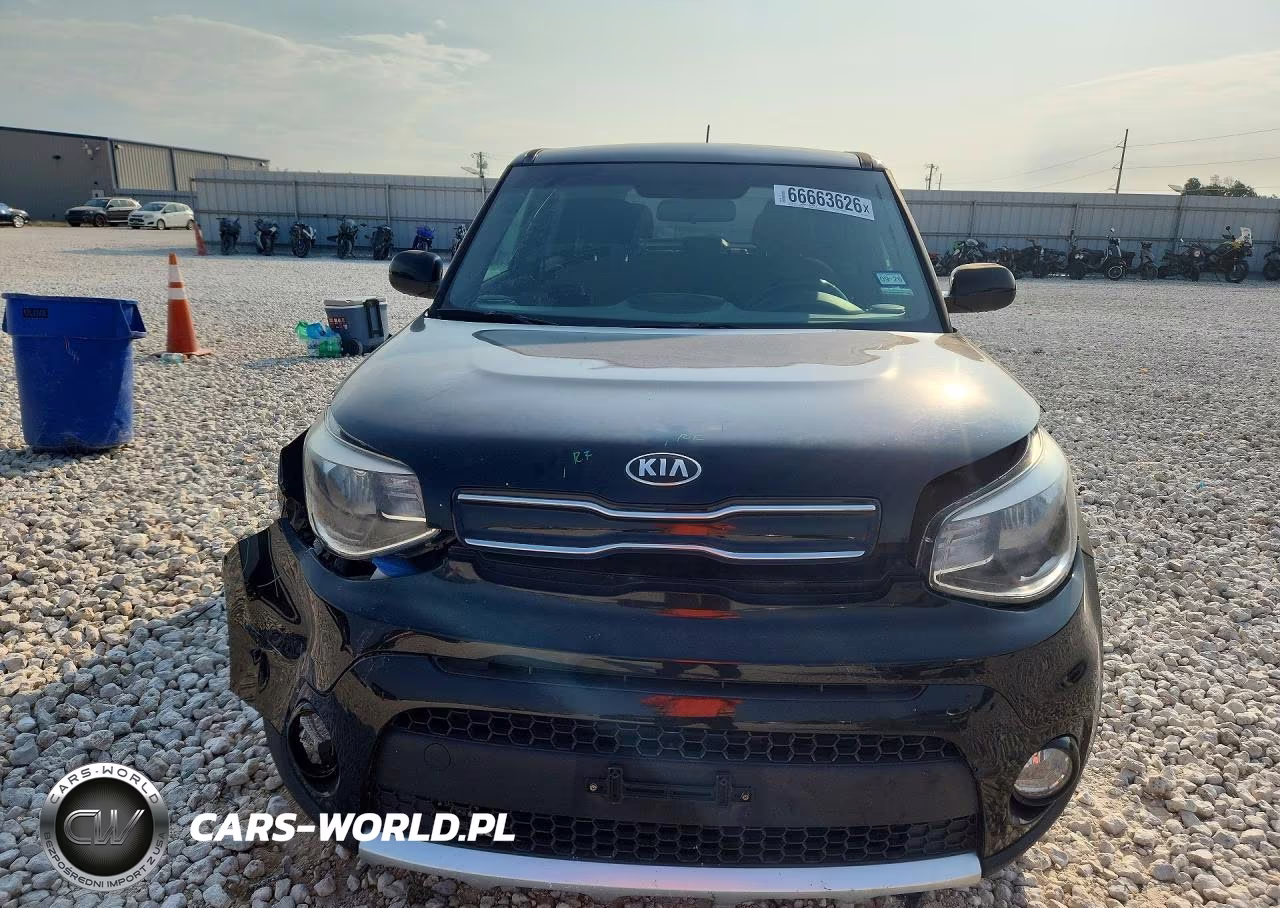 2017 Kia Soul + VIN:KNDJP3A56H7463873 - 5