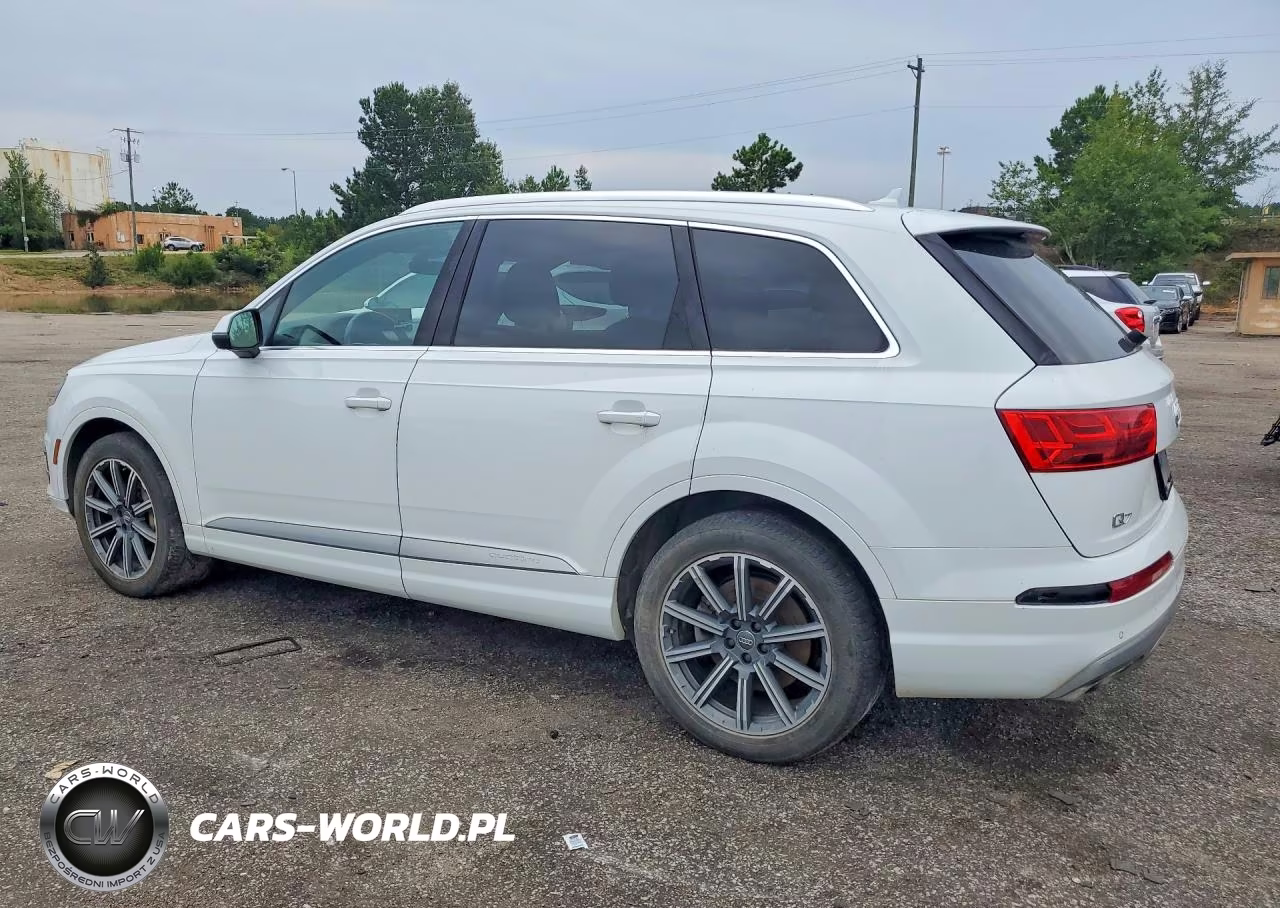 2019 Audi Q7 Premium Plus VIN:WA1LAAF79KD047215 - 2