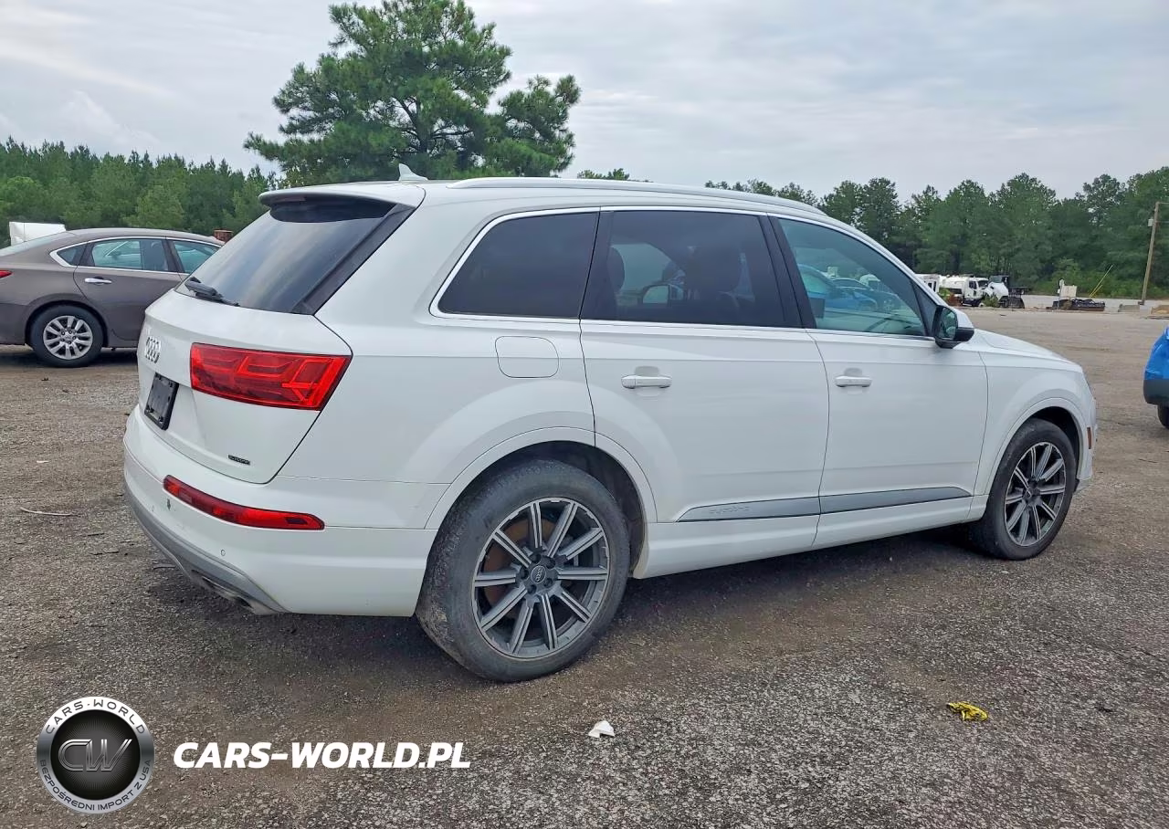 2019 Audi Q7 Premium Plus VIN:WA1LAAF79KD047215 - 3
