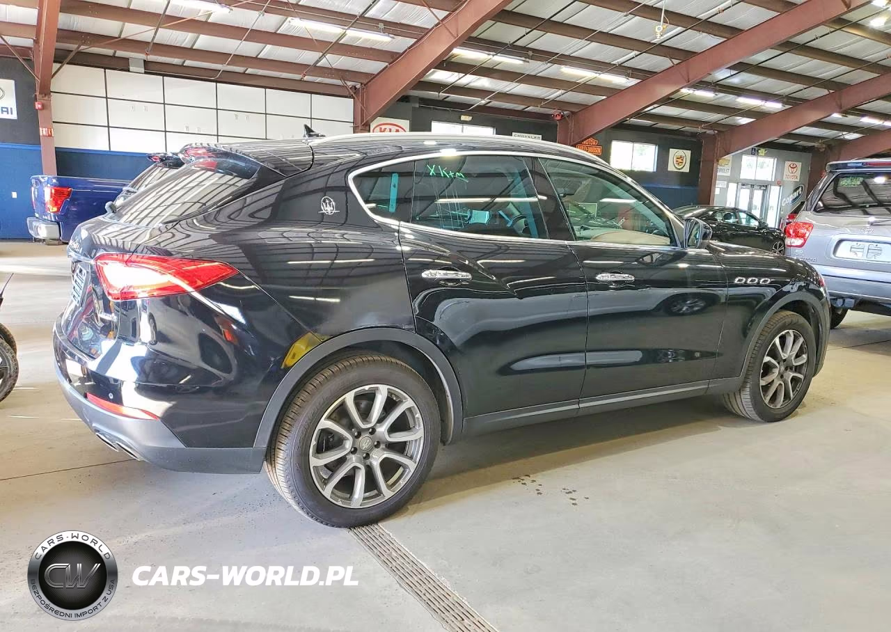 2017 Maserati Levante S VIN:ZN661YUA4HX241280 - 3