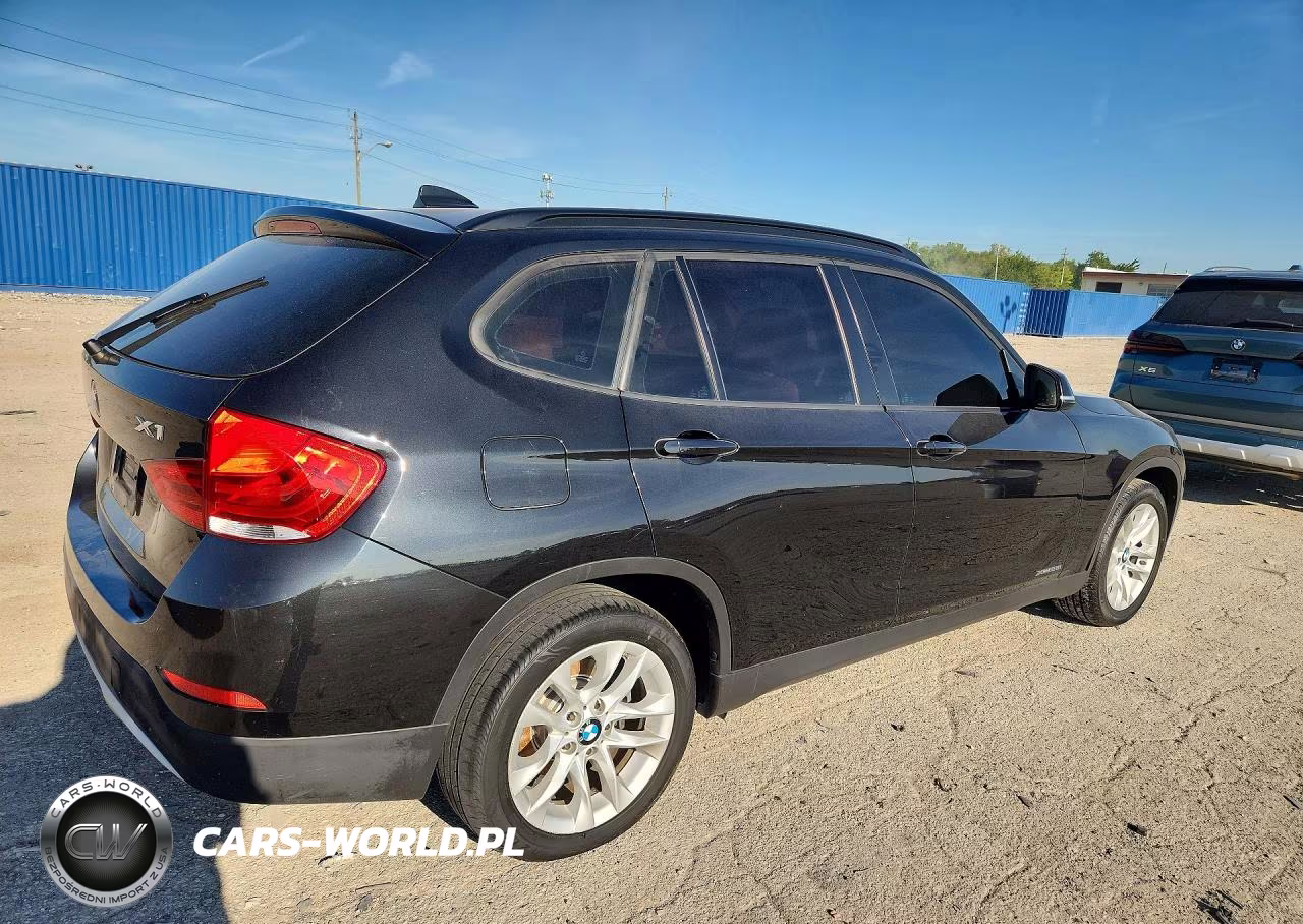 2015 BMW X1 xDrive28I VIN:WBAVL1C55FVY30718 - 3