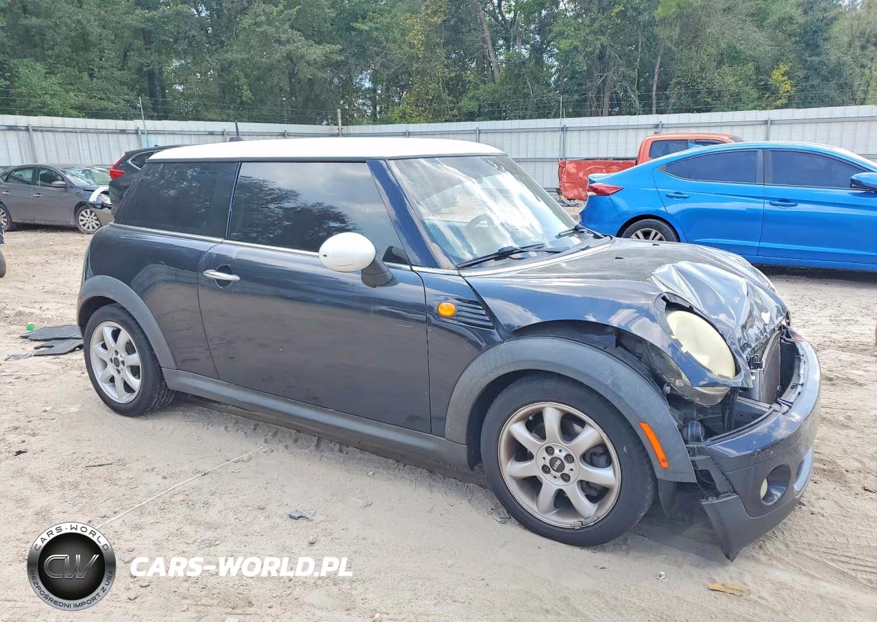2007 Mini Cooper VIN:WMWMF33547TU62706 - 4