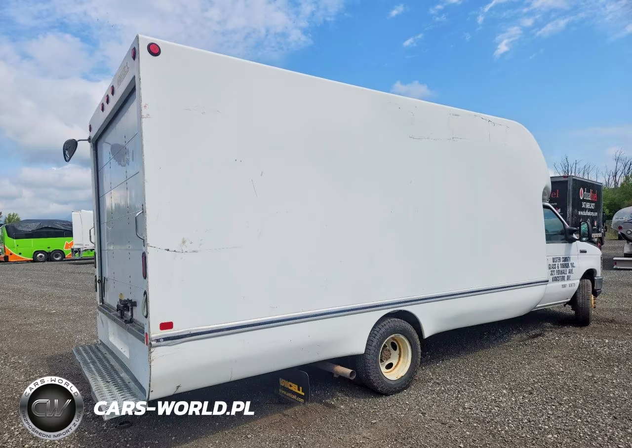 2018 Ford Econoline E350 Delivery Van VIN:1FDWE3FS3JDC03945 - 3
