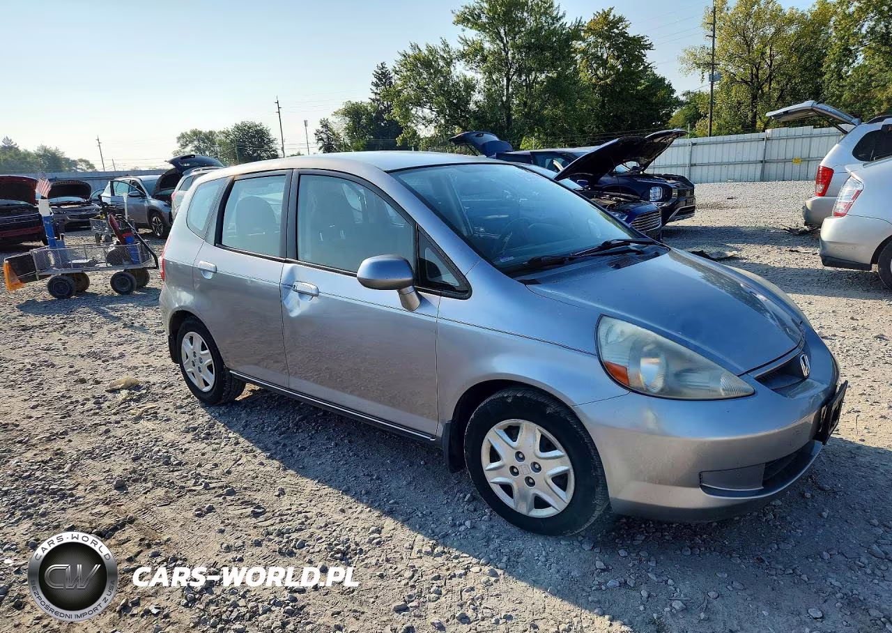 2007 Honda Fit VIN:JHMGD38447S050697 - 4