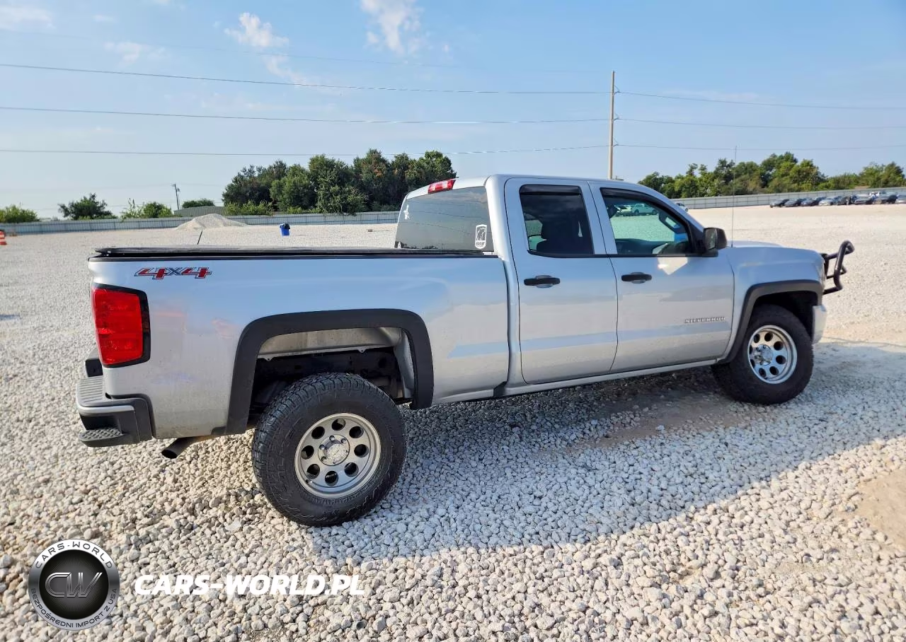 2017 Chevrolet Silverado K1500 Custom VIN:1GCVKPEC9HZ326978 - 3