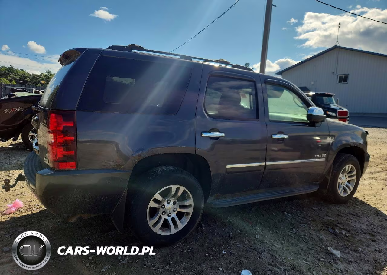 2010 Chevrolet Tahoe K1500 Ltz VIN:1GNUKCE02AR140769 - 3