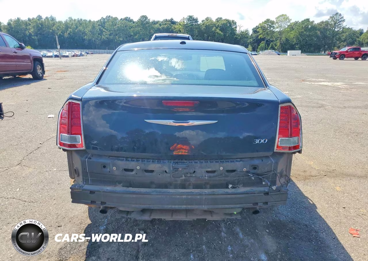 2012 Chrysler 300 VIN:2C3CCAAG3CH263657 - 6