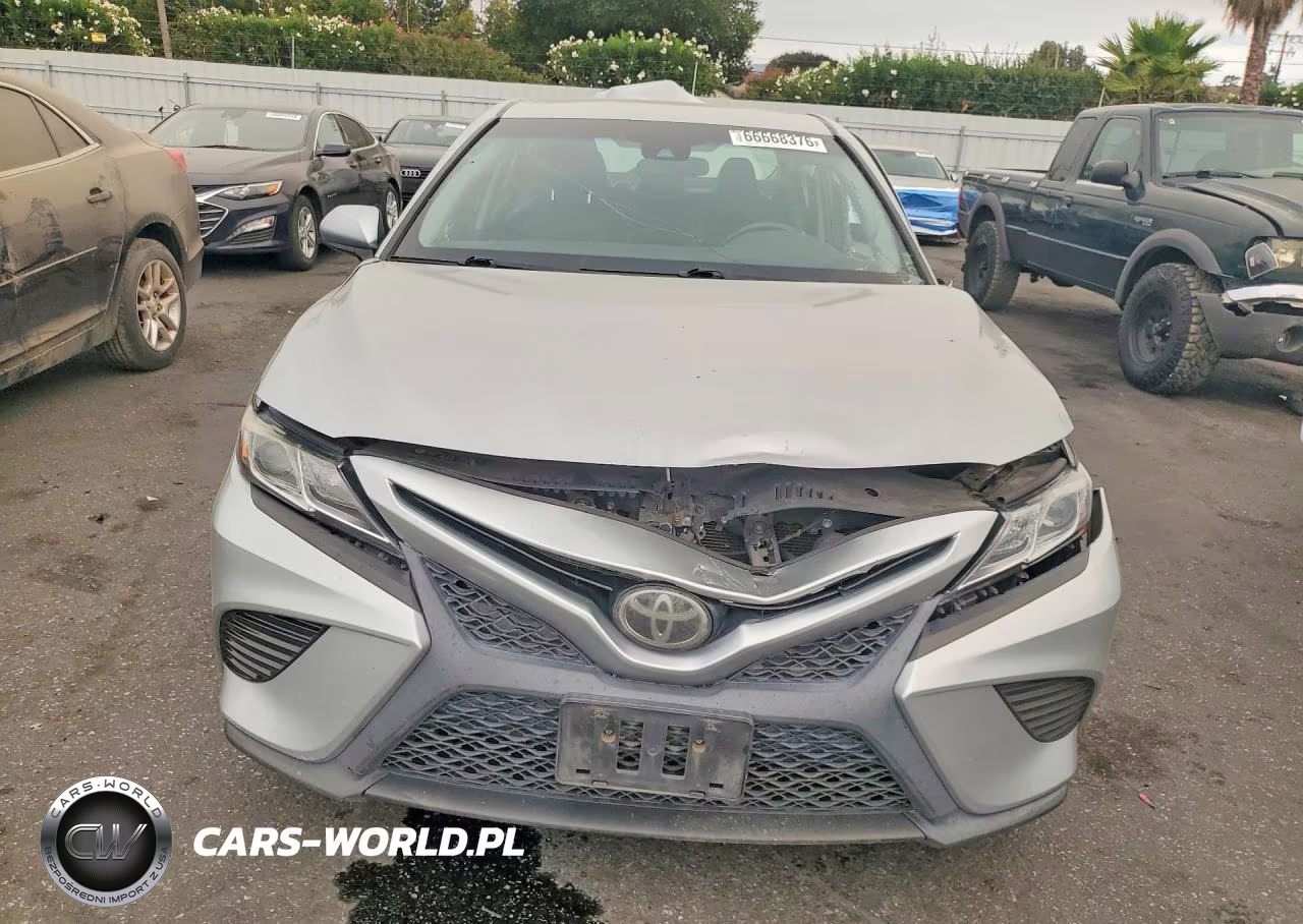 2018 Toyota Camry Se VIN:4T1B11HK2JU075628 - 5
