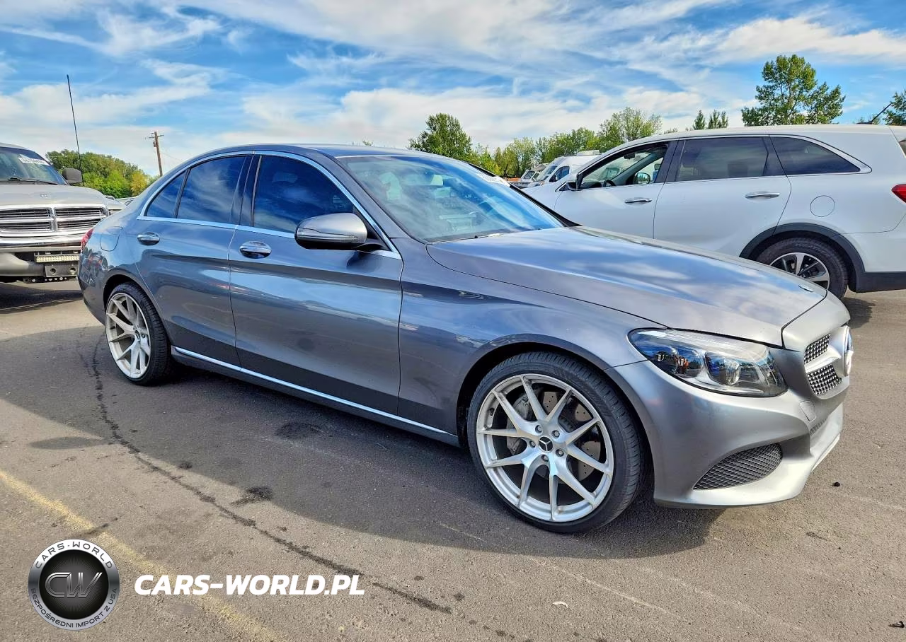 2017 Mercedes-Benz C 300 4Matic VIN:55SWF4KB2HU220217 - 4