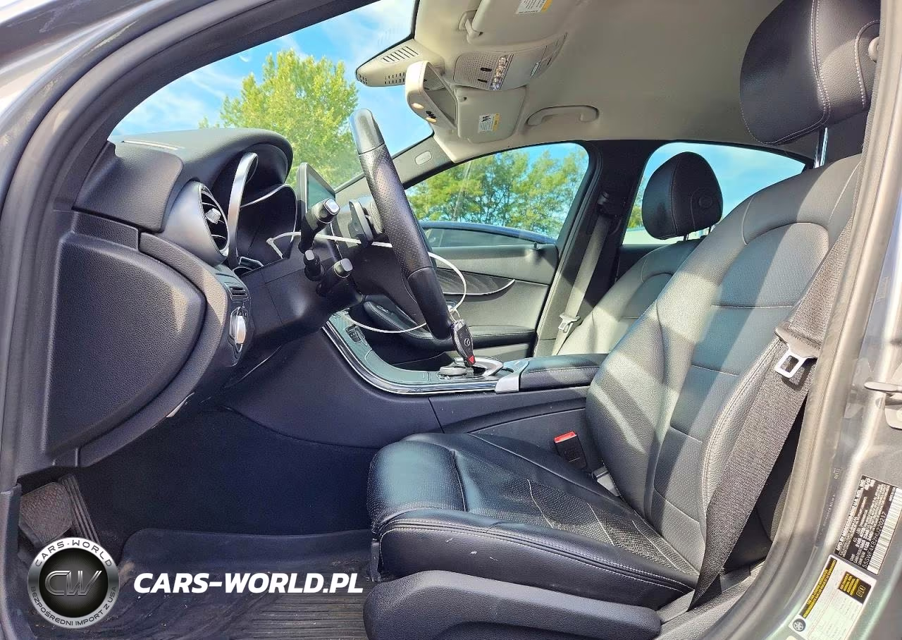 2017 Mercedes-Benz C 300 4Matic VIN:55SWF4KB2HU220217 - 7