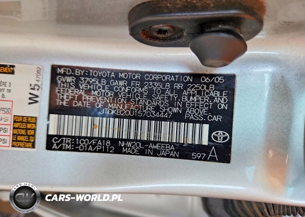 2005 Toyota Prius Base VIN:JTDKB20U157034447 - 12
