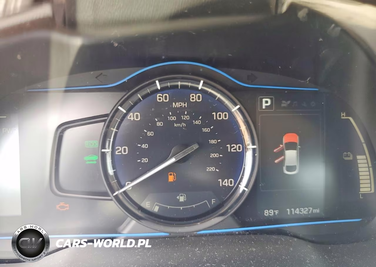 2017 Hyundai Ioniq Blue VIN:KMHC65LCXHU024014 - 9