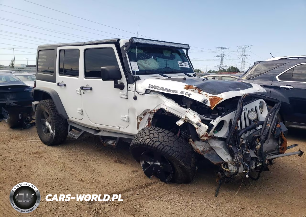 2016 Jeep Wrangler Unlimited Sport VIN:1C4BJWDG4GL104824 - 4
