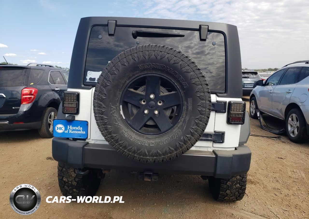 2016 Jeep Wrangler Unlimited Sport VIN:1C4BJWDG4GL104824 - 6