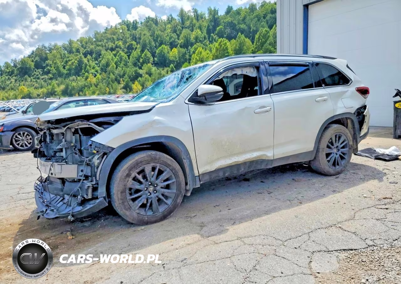 2019 Toyota Highlander Se