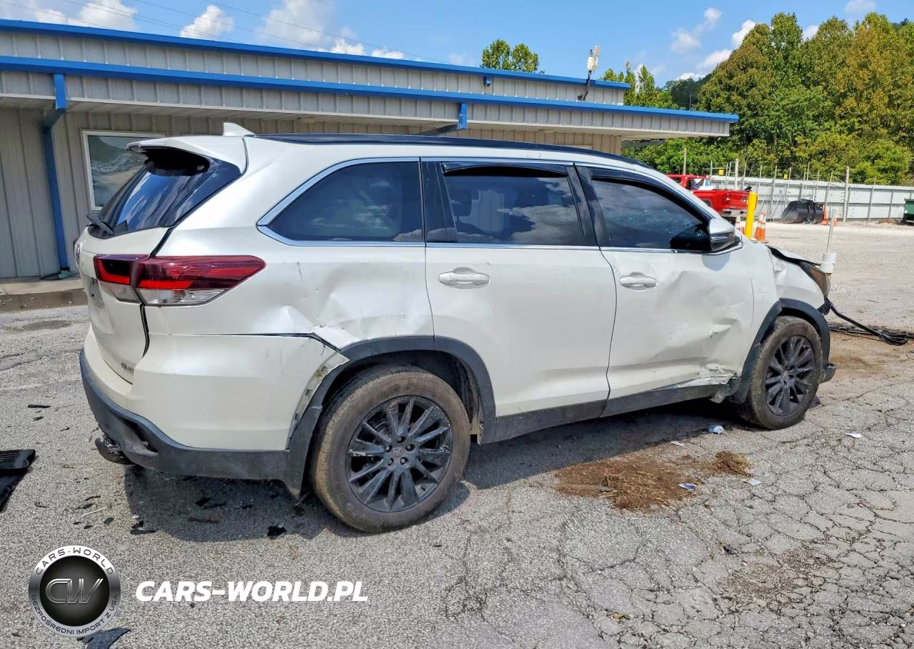 2019 Toyota Highlander Se VIN:5TDJZRFH1KS628662 - 3
