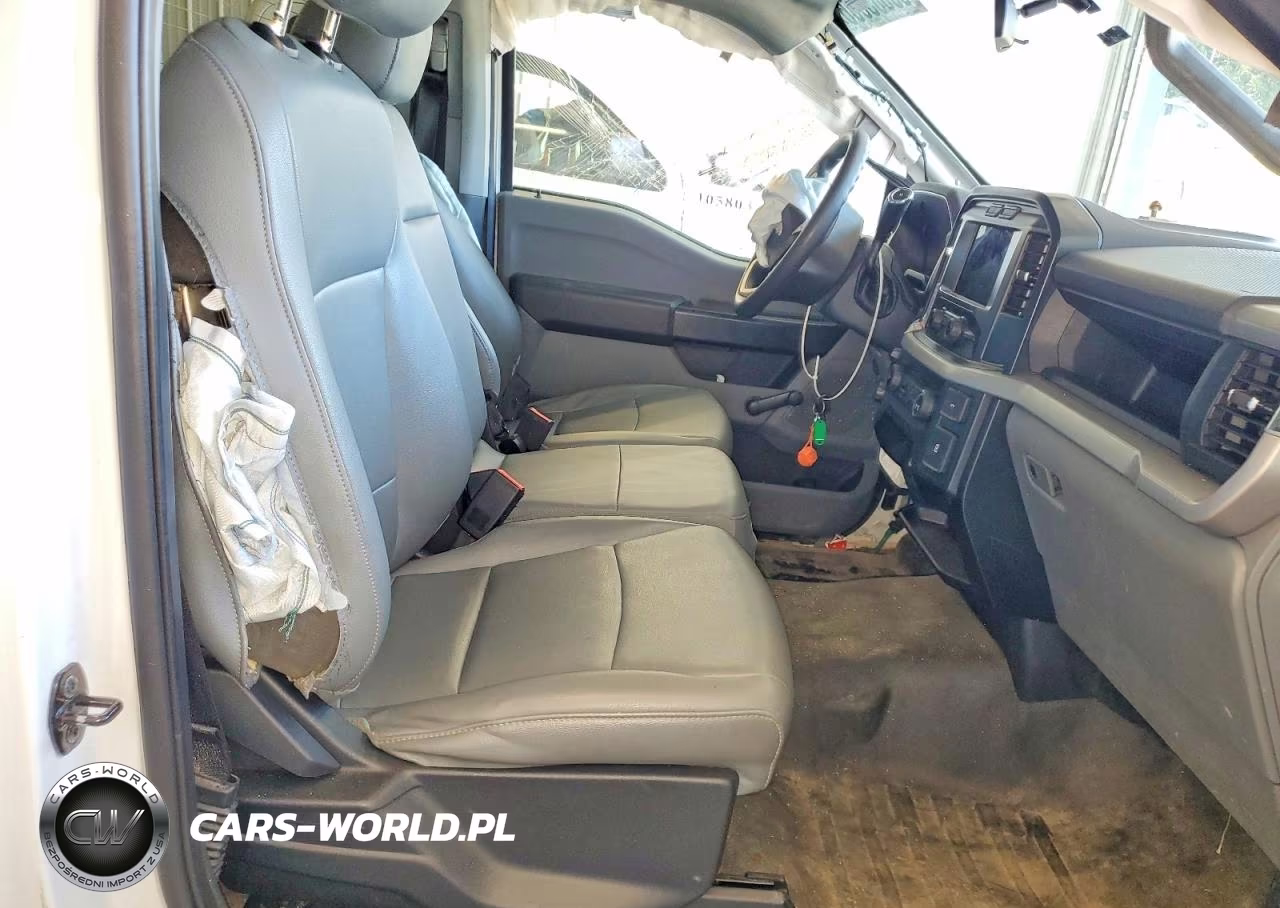 2022 Ford F150 VIN:1FTMF1CBXNKD83234 - 10