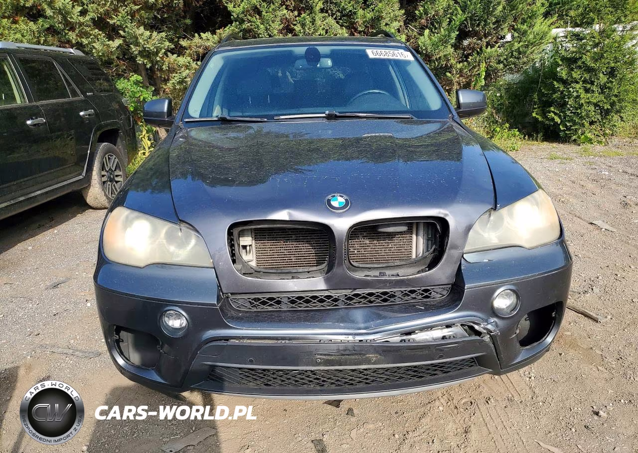 2013 BMW X5 xDrive35I VIN:5UXZV4C59D0E00301 - 5