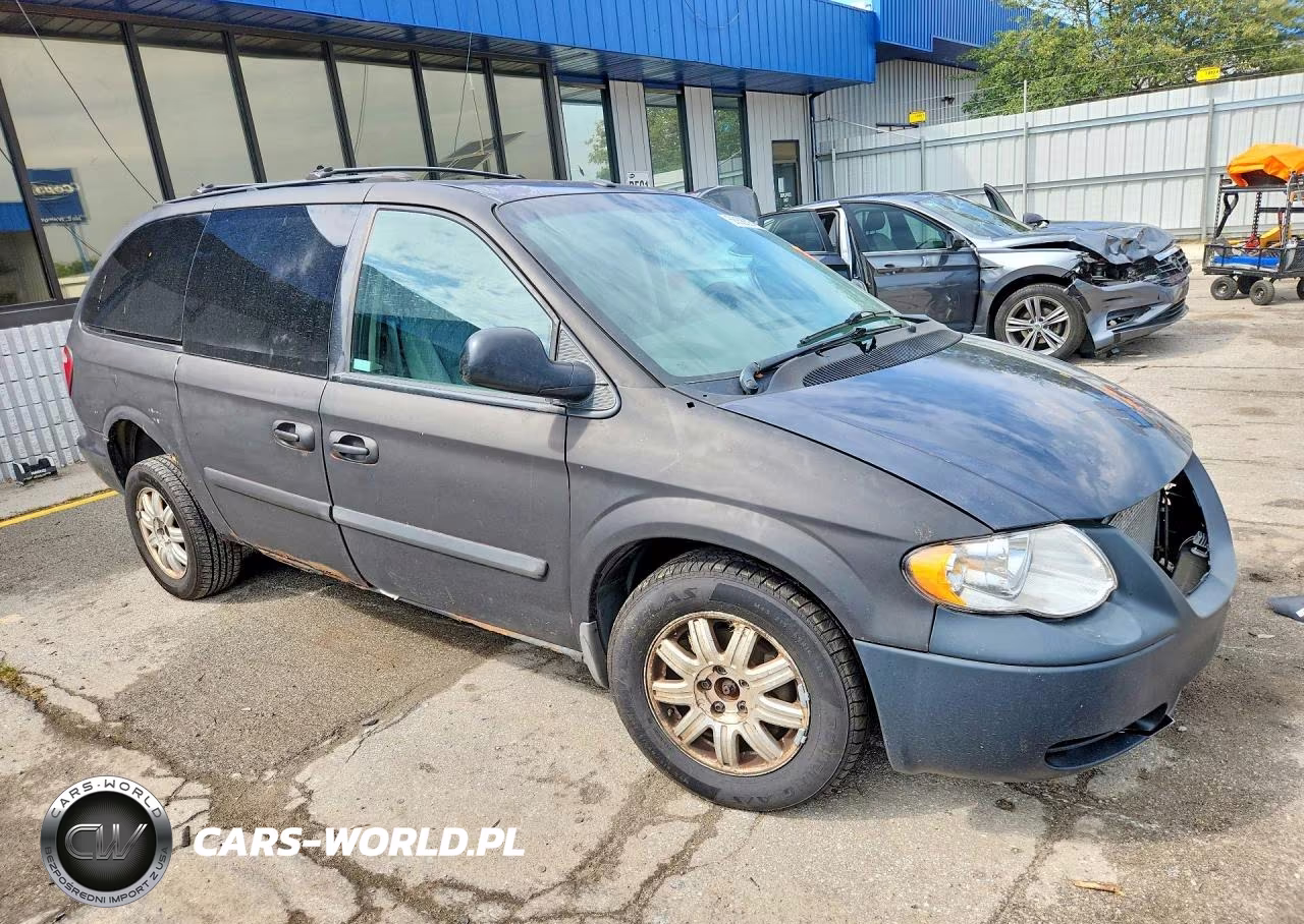 2006 Chrysler Town & Country Touring VIN:2A8GP54L26R618696 - 4