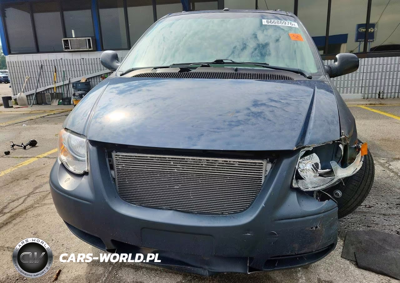 2006 Chrysler Town & Country Touring VIN:2A8GP54L26R618696 - 5