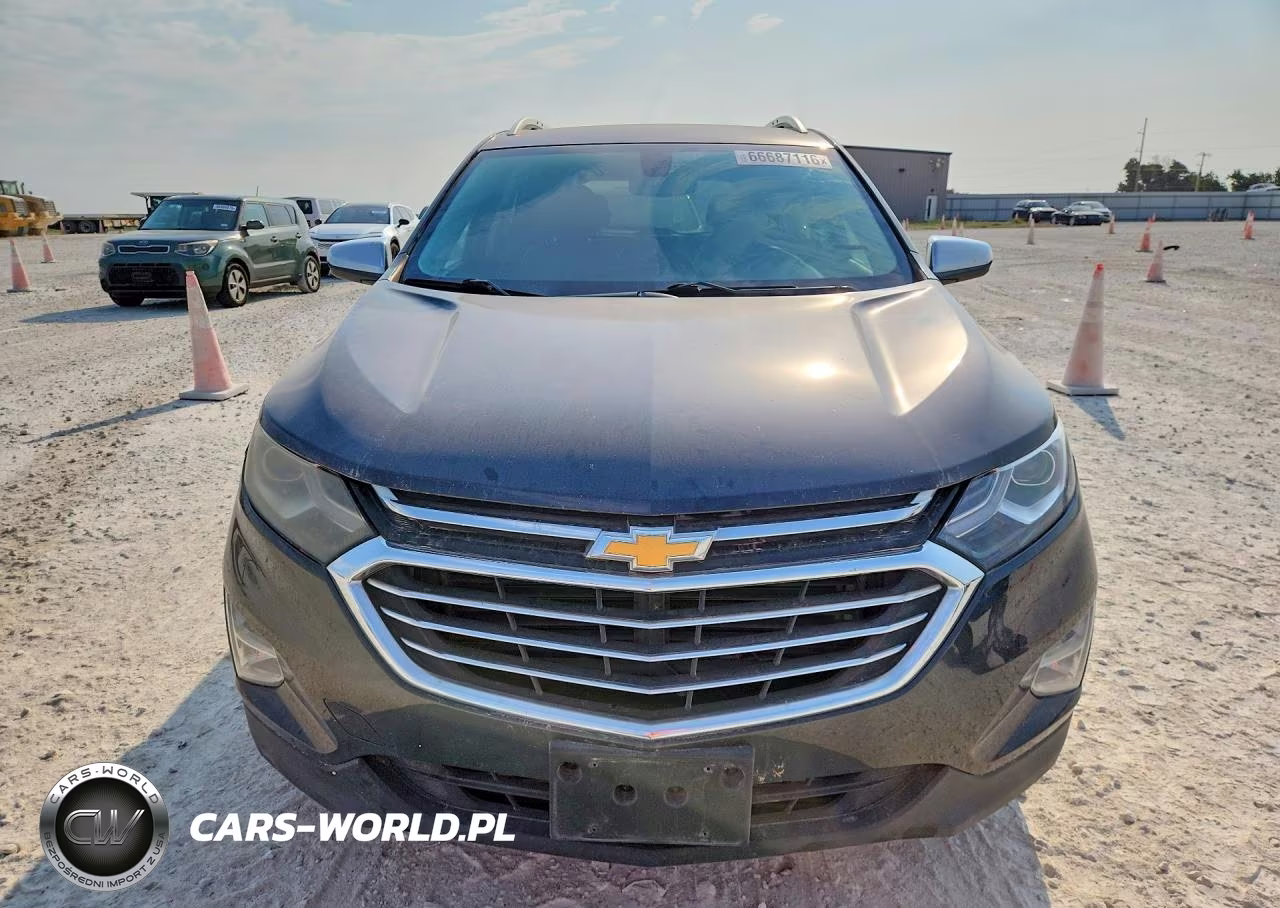 2018 Chevrolet Equinox Premier VIN:3GNAXMEV1JS588813 - 5