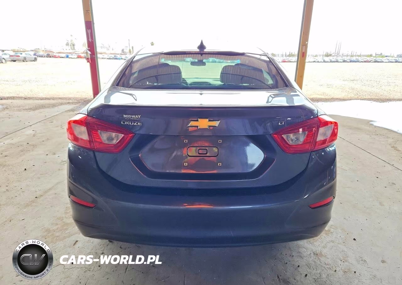 2017 Chevrolet Cruze Lt VIN:1G1BE5SM6H7260017 - 6