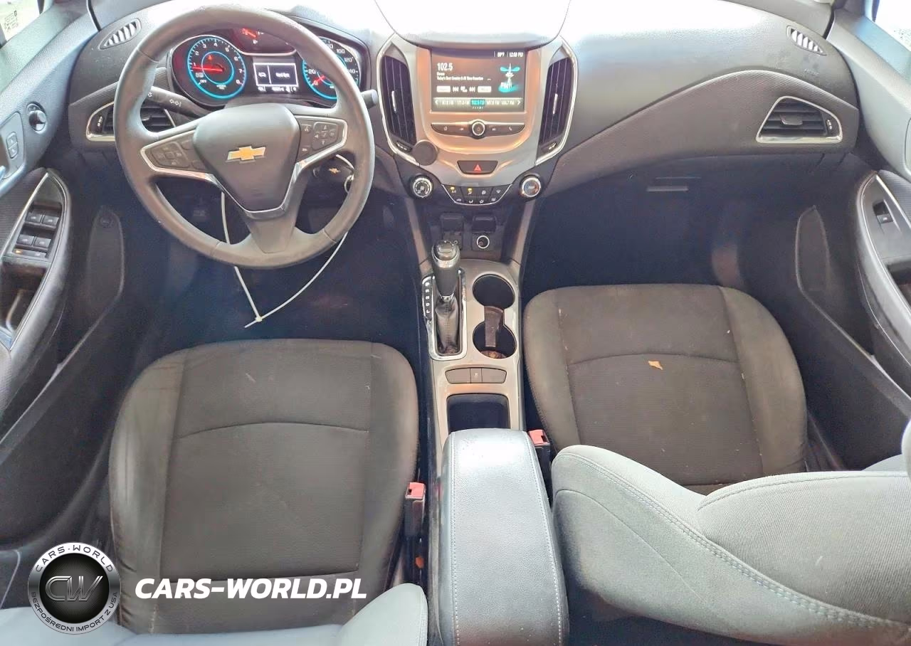 2017 Chevrolet Cruze Lt VIN:1G1BE5SM6H7260017 - 8