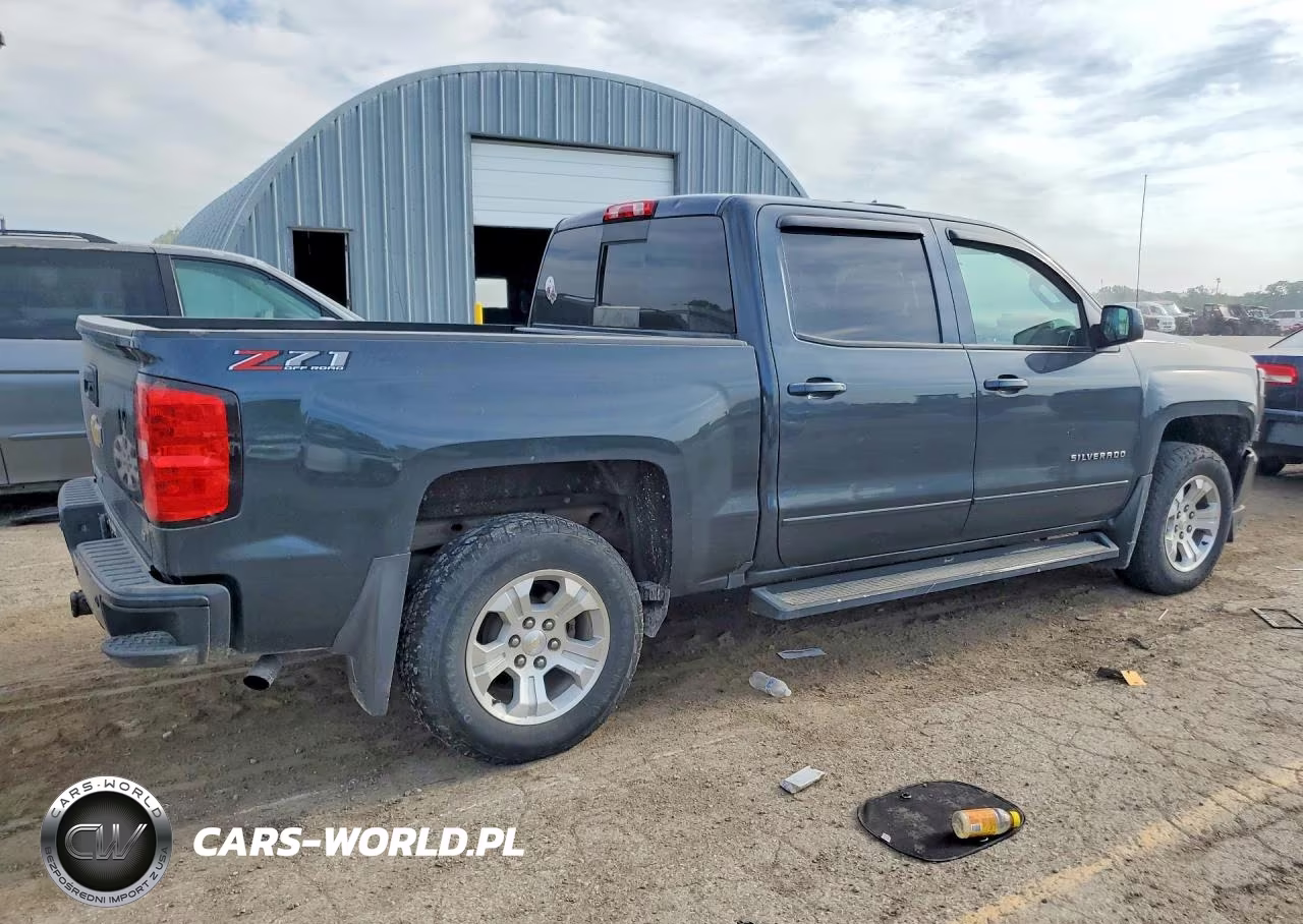 2018 Chevrolet Silverado K1500 Lt VIN:3GCUKRECXJG565579 - 3