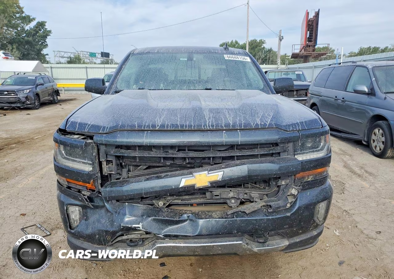 2018 Chevrolet Silverado K1500 Lt VIN:3GCUKRECXJG565579 - 5