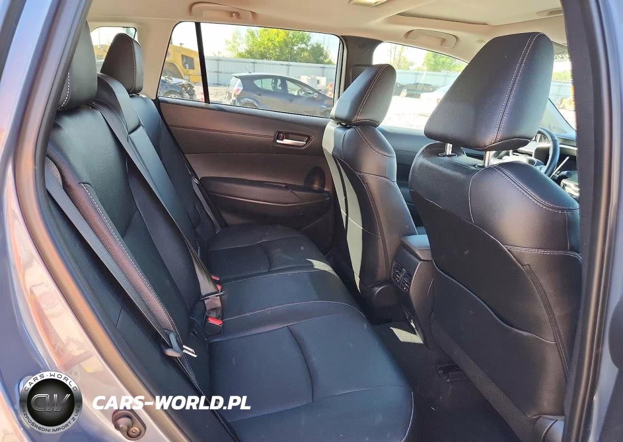 2022 Toyota Corolla Cross Xle VIN:7MUDAABG7NV039743 - 10