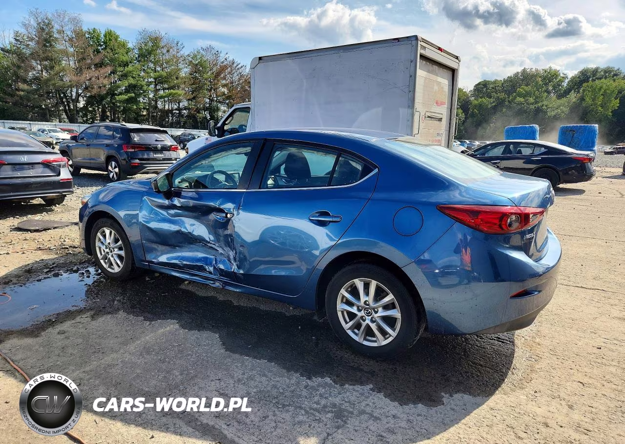 2018 Mazda 3 Sport VIN:3MZBN1U75JM196424 - 2